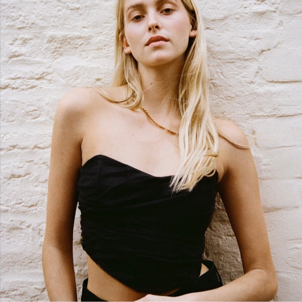 Zara NWT. Black corset top with tulle. Size LARGE